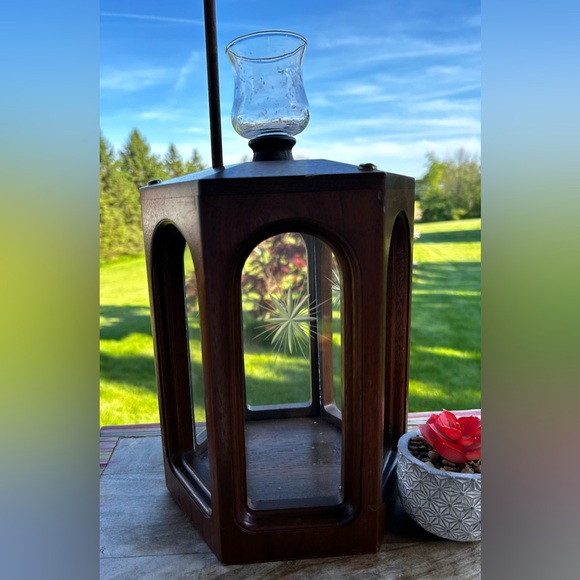 VTGKrantz Colonial WoodKrafts Hand Crafted Candle Holder Etched
Glass Hexagonal - Picture 9 of 10